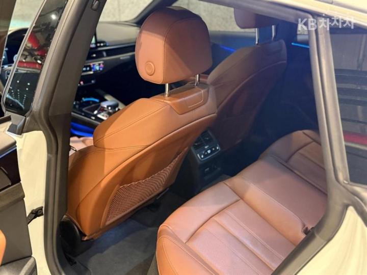 Audi A5 8W6 40 TFSI Quattro Sportback Premium 7