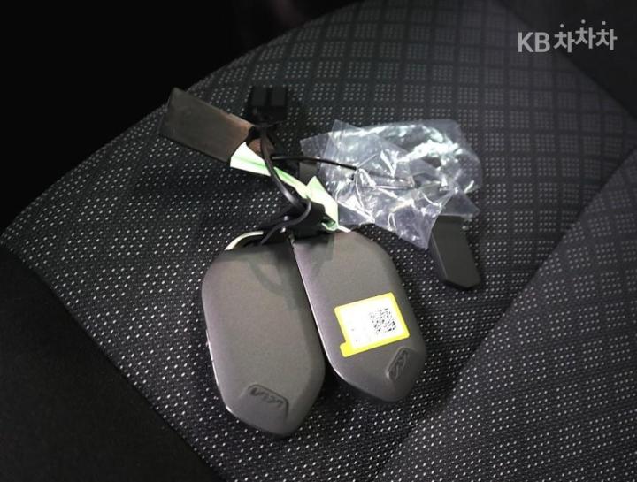 Kia Morning 1.0 Gasoline Trendy - фото 18