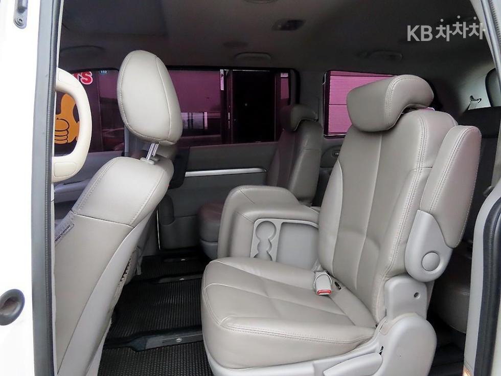 2013 - kia carnival