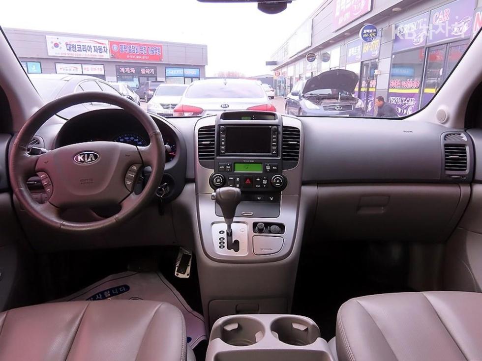 2013 - kia carnival