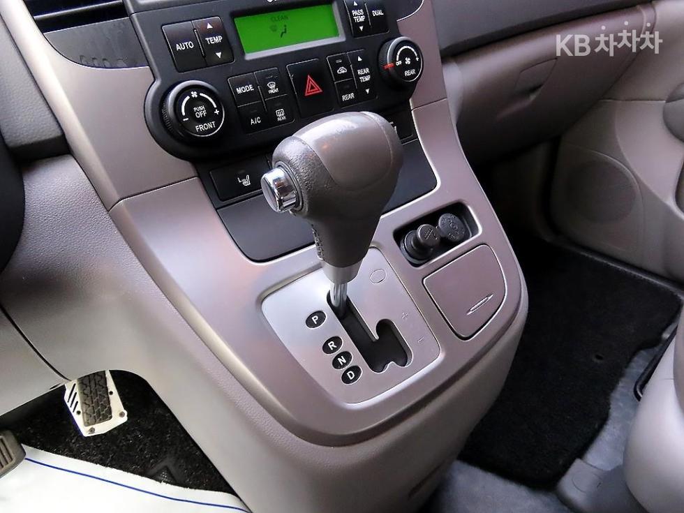 2013 - kia carnival