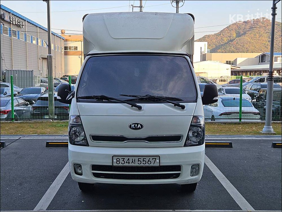 2018 - kia bongo iii