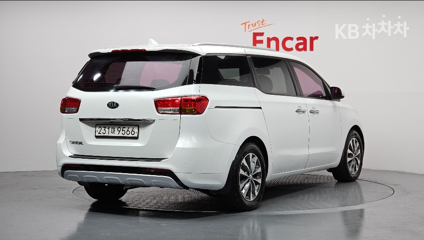 2016 - kia carnival