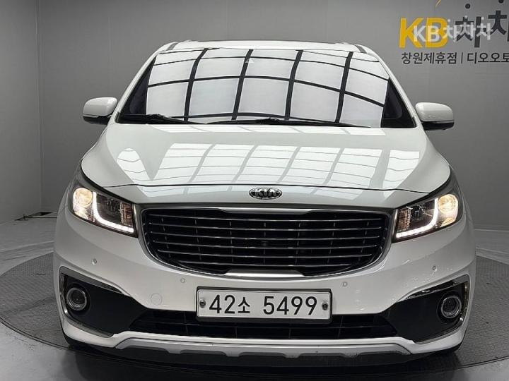 Kia Carnival 2.2 Diesel Limousine President