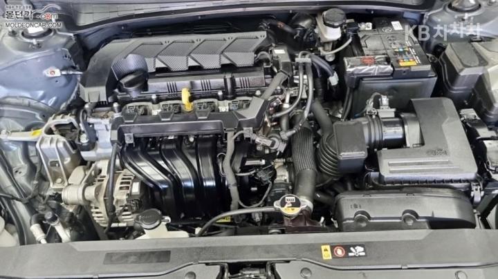 Hyundai Avante 1.6 Gasoline Inspiration - фото 8