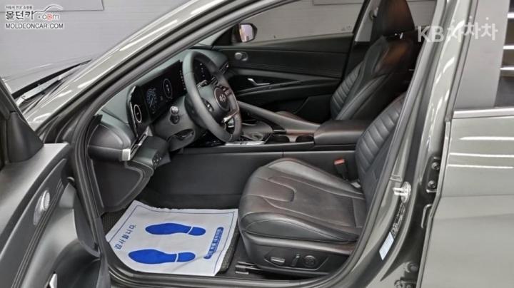 Hyundai Avante 1.6 Gasoline Inspiration - фото 9