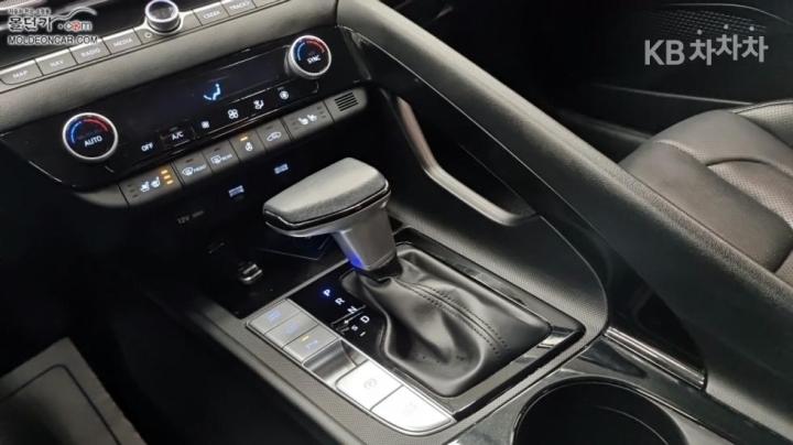 Hyundai Avante 1.6 Gasoline Inspiration - фото 14