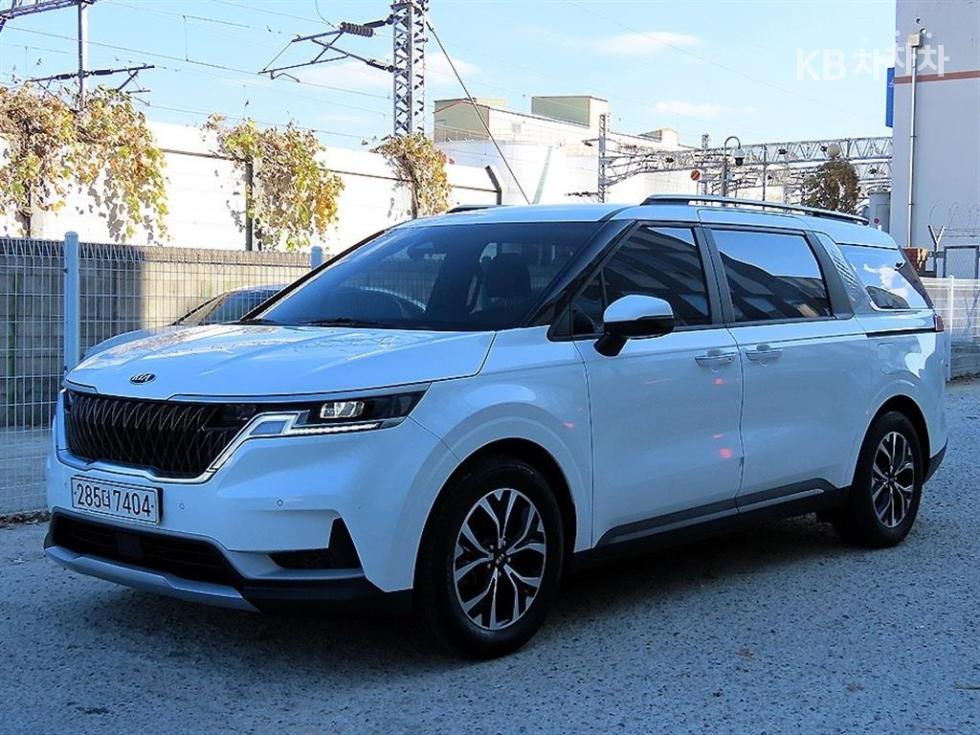 2021 - kia carnival