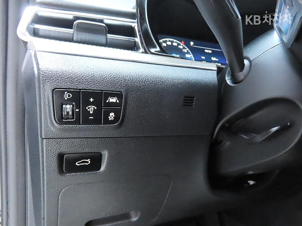 2022 - kia k5