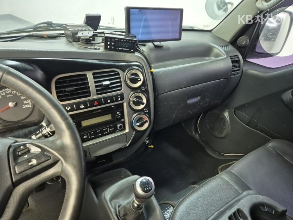 2013 - kia bongo iii