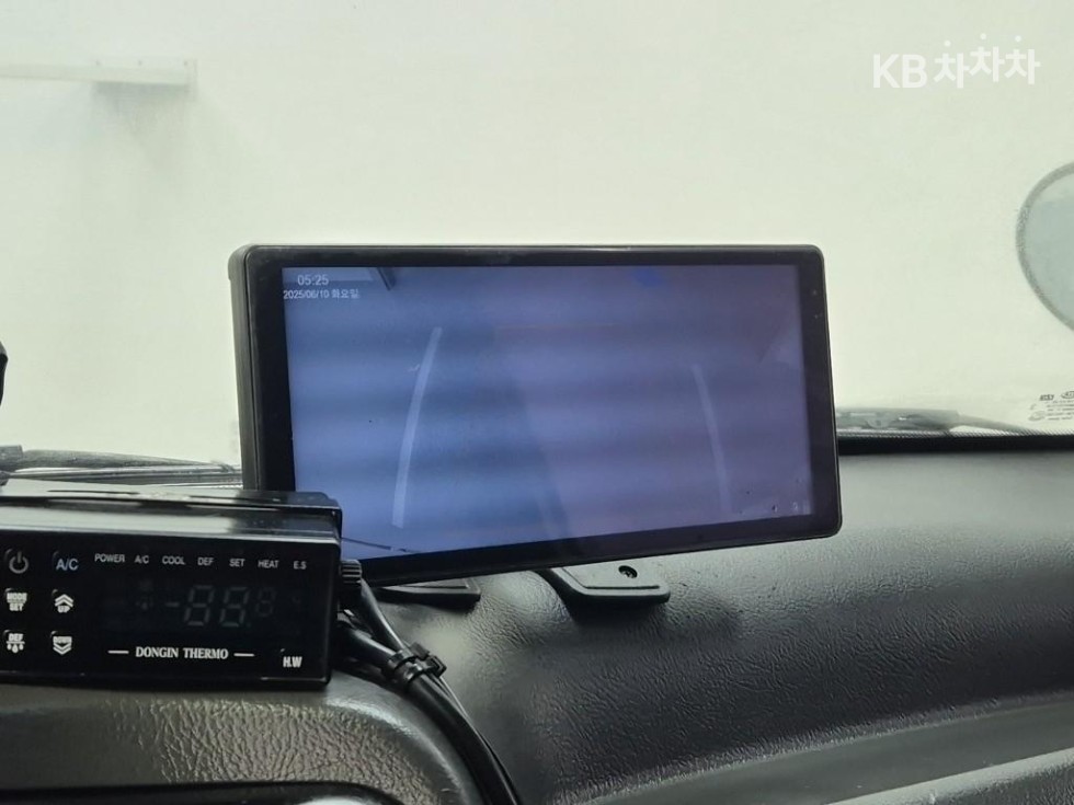 2013 - kia bongo iii