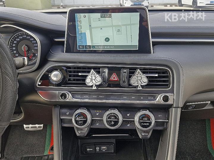 Genesis G70 2.0T Supreme 10