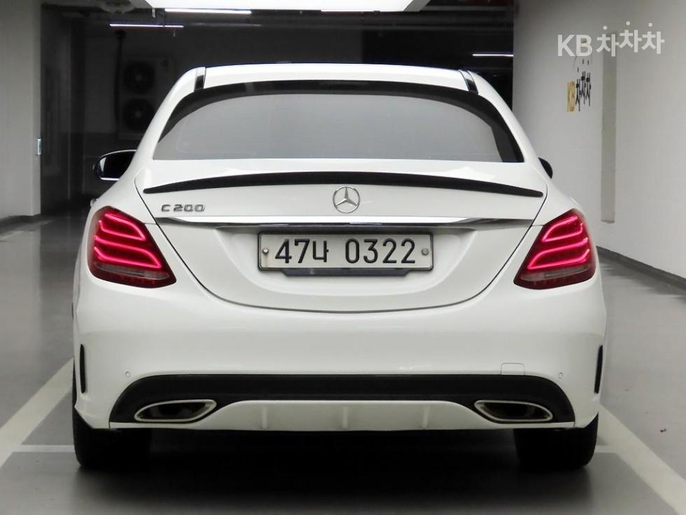 2017 - mercedes-benz c-class