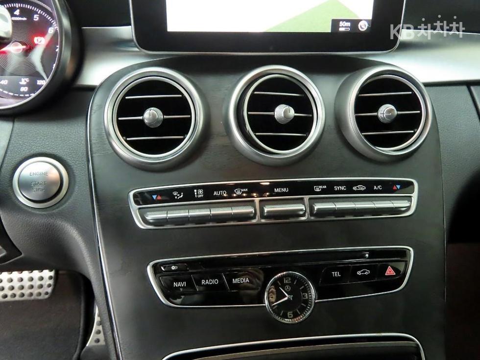 2017 - mercedes-benz c-class