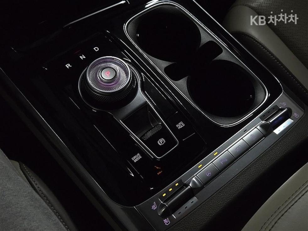 2021 - kia carnival