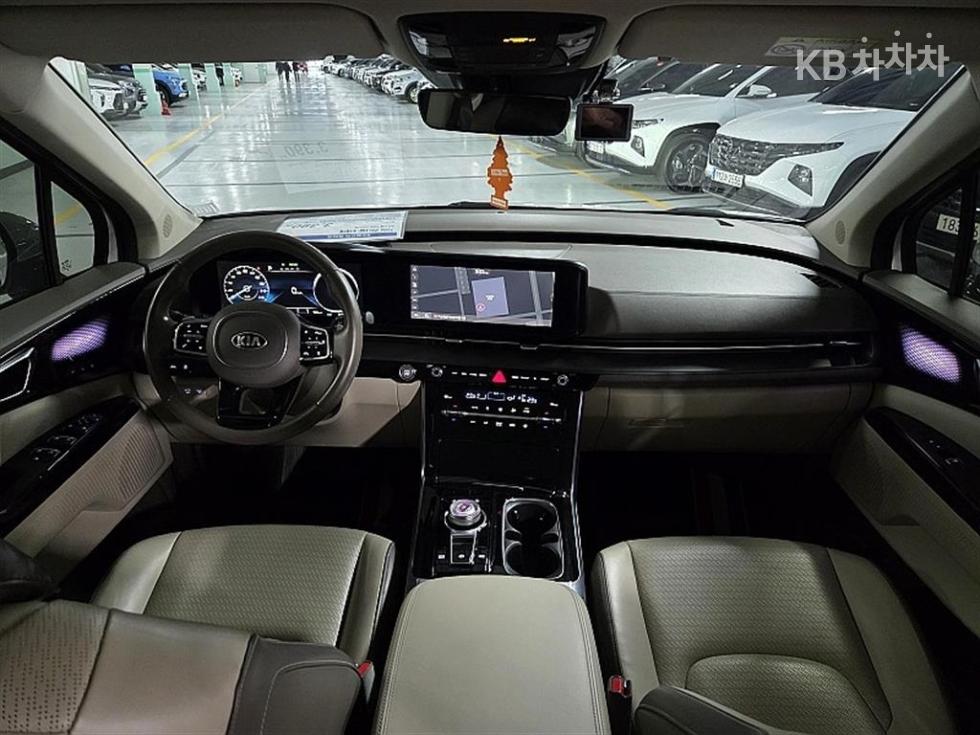 2021 - kia carnival