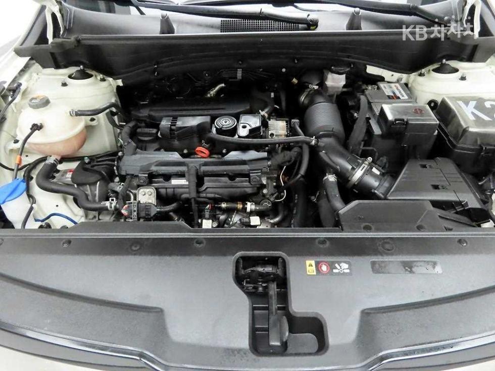 2023 - kia sportage