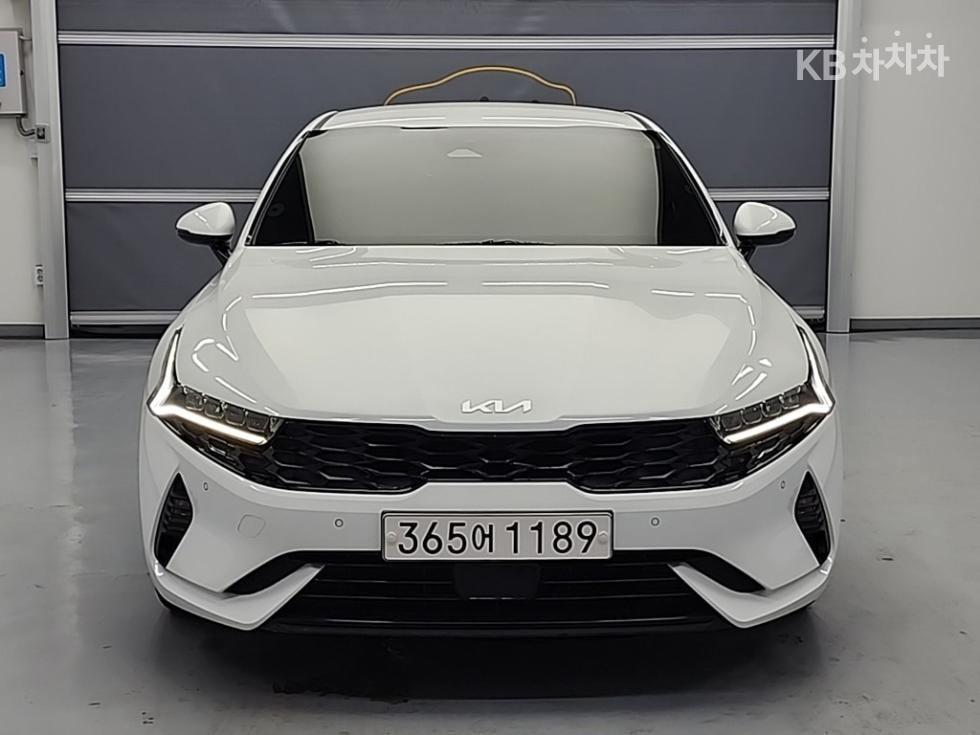2023 - kia k5