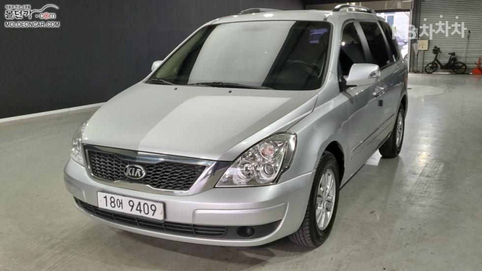 2013 kia carnival