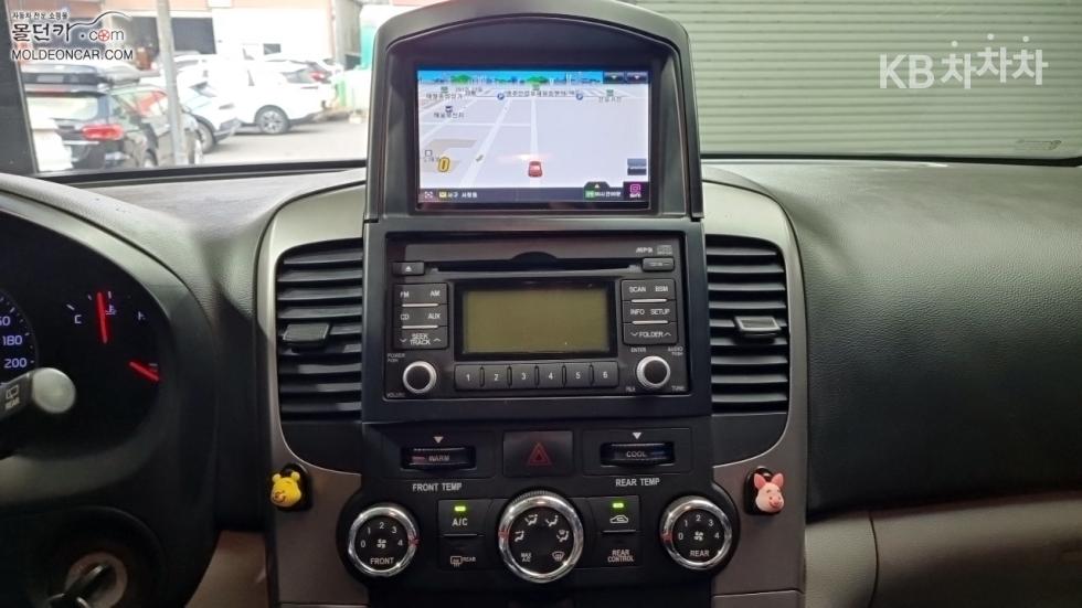 2013 - kia carnival