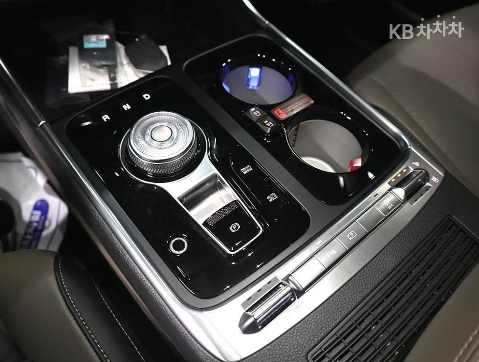 2024 - kia carnival