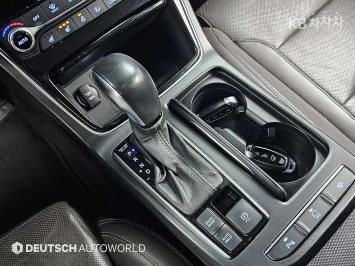 Hyundai Grandeur IG 3.0 Exclusive Special 10