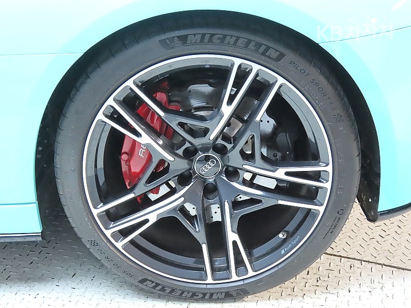 2021 Audi R8 (4S) photo