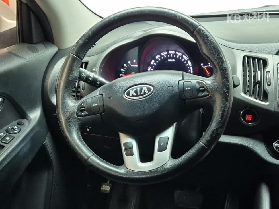 2011 - kia sportage