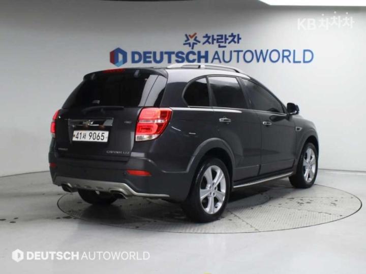 Chevrolet Captiva 4WD LTZ 3
