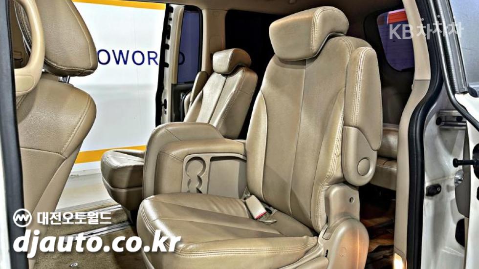 2013 - kia carnival