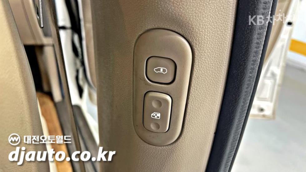 2013 - kia carnival
