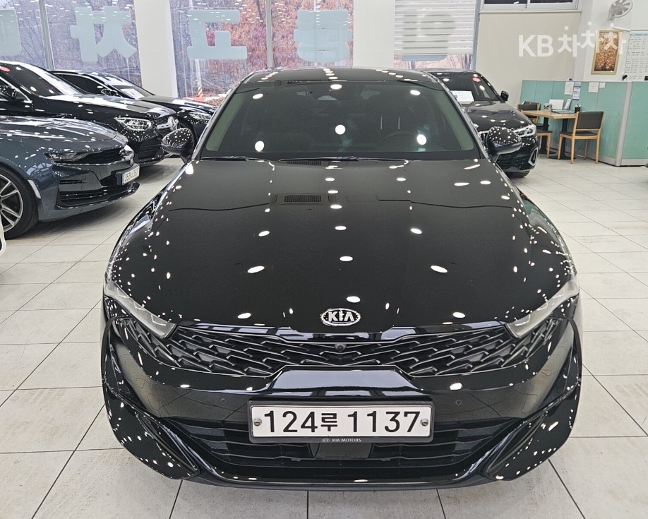2021 - kia k5