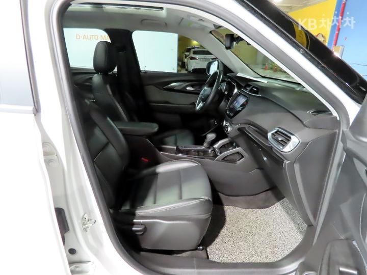 Chevrolet Trailblazer 1.35 Gasoline 2WD Premier 10