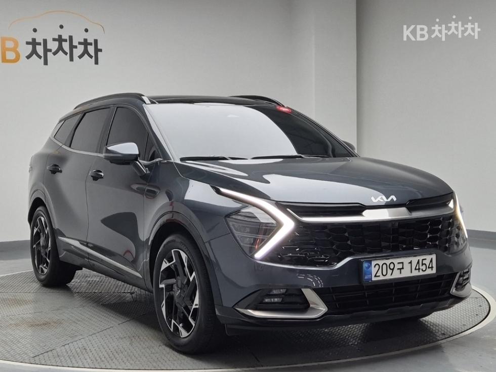 2022 - kia sportage