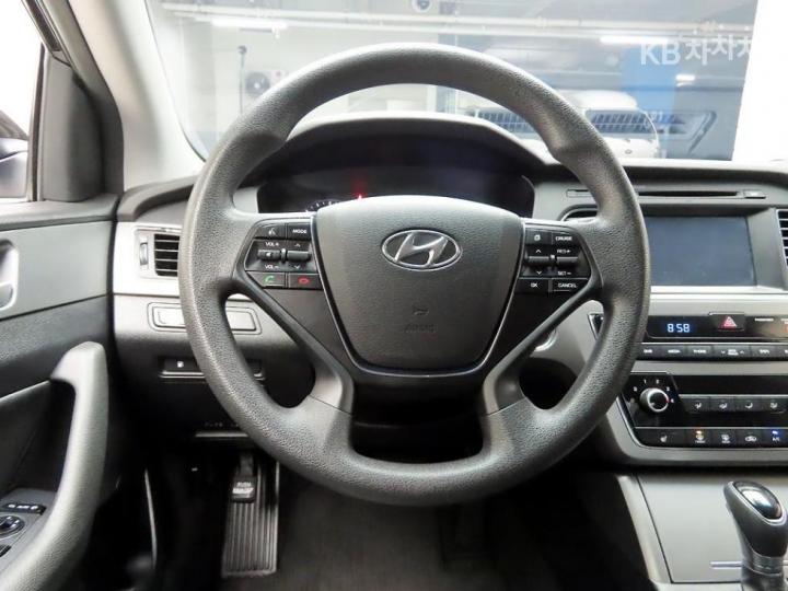 Hyundai Sonata LF 1.7 Diesel Style 9