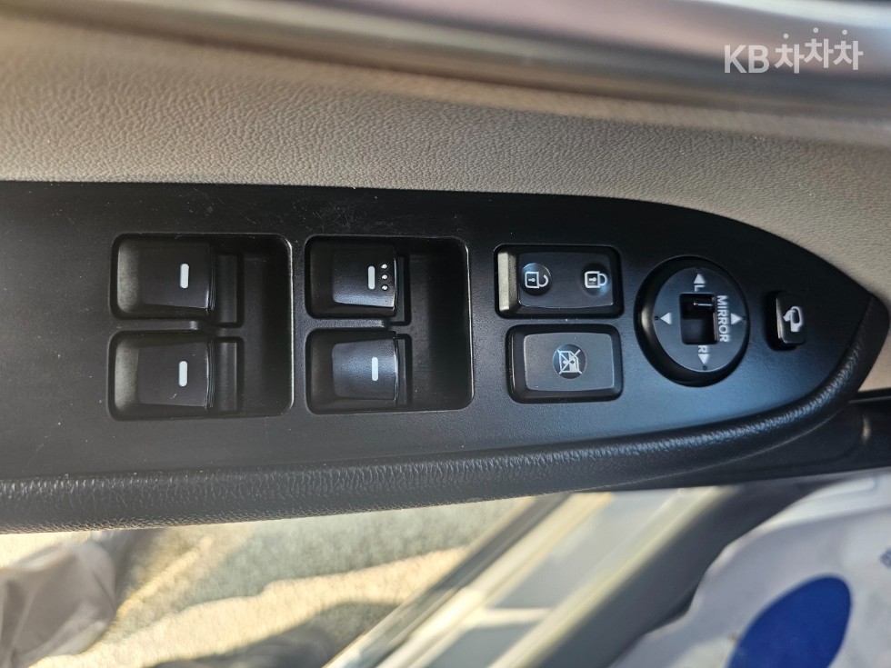 2014 - kia ray-ban