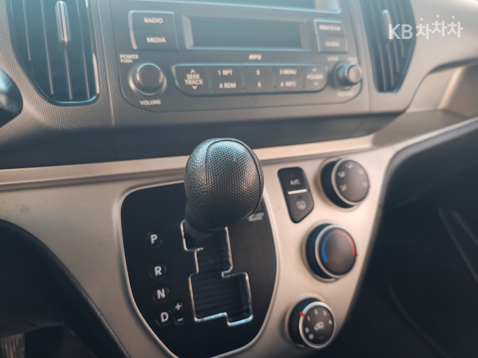 2014 - kia ray-ban