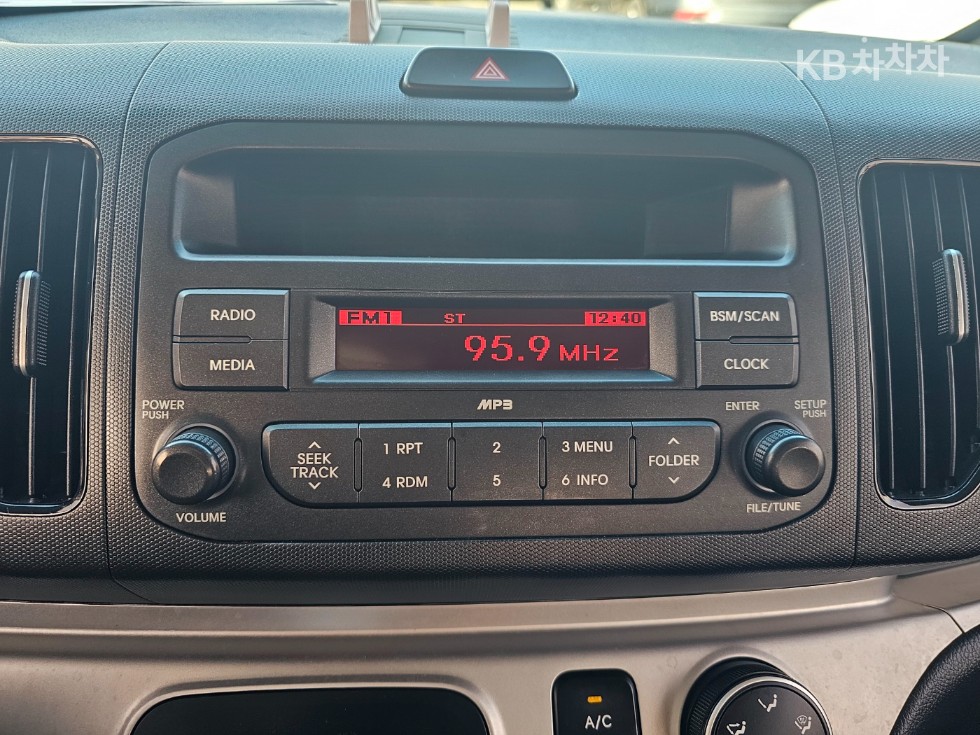 2014 - kia ray-ban