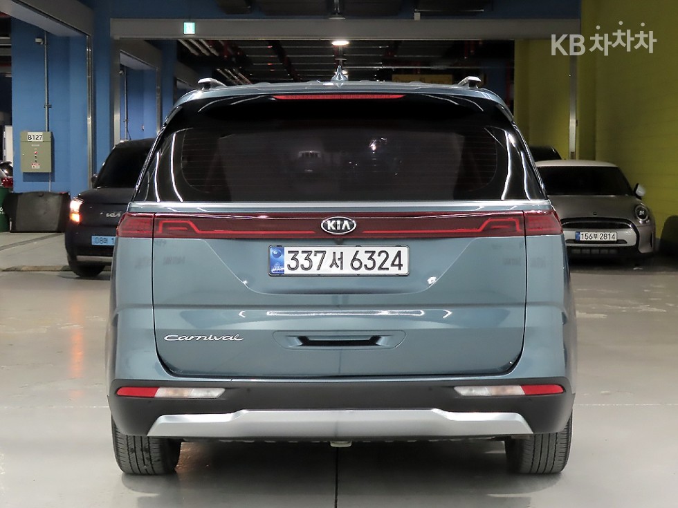 2021 - kia carnival