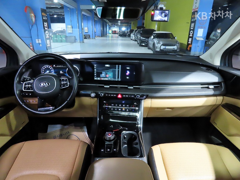 2021 - kia carnival
