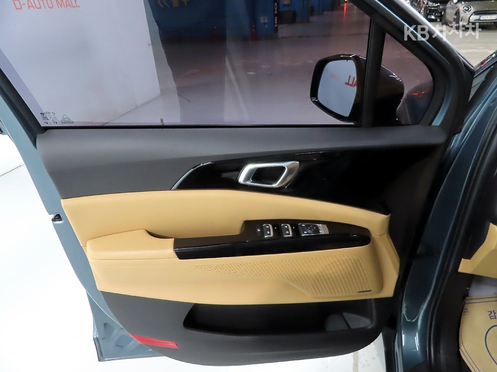 2021 - kia carnival