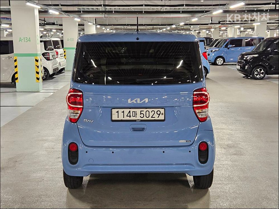 2022 - kia ray