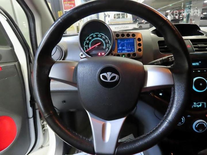 Chevrolet Matiz CREATIVE GROOVE Star 9