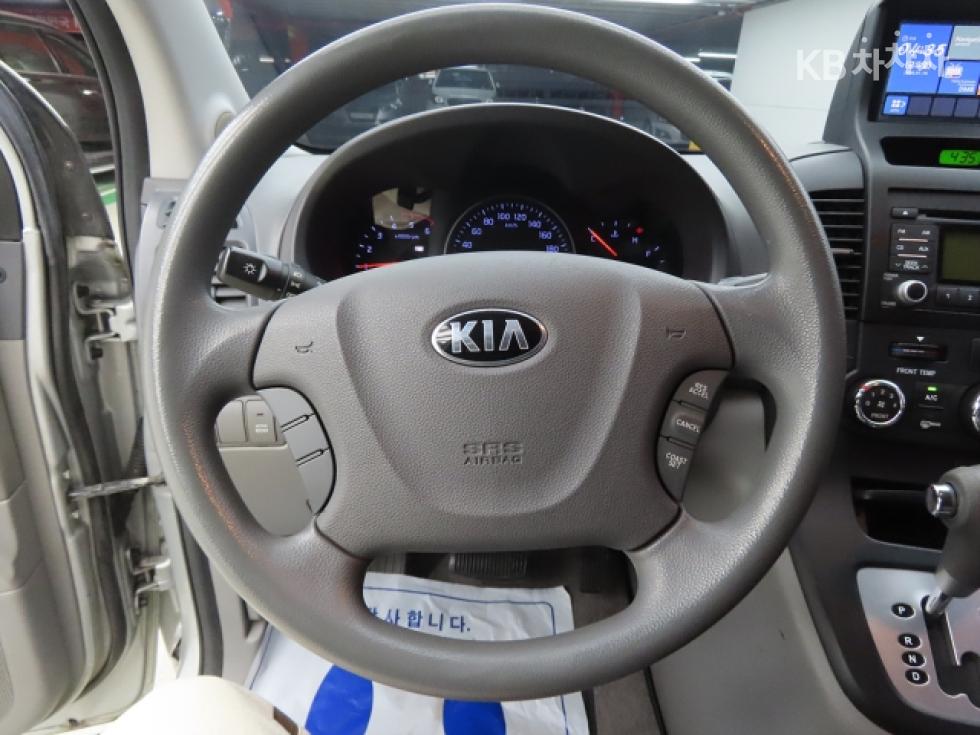 2013 - kia carnival