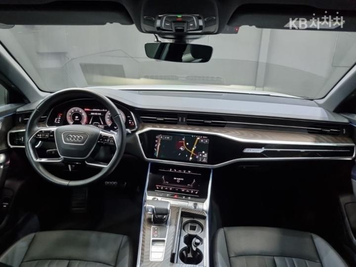 Audi A6 C8 45 TFSI Quattro Premium 8