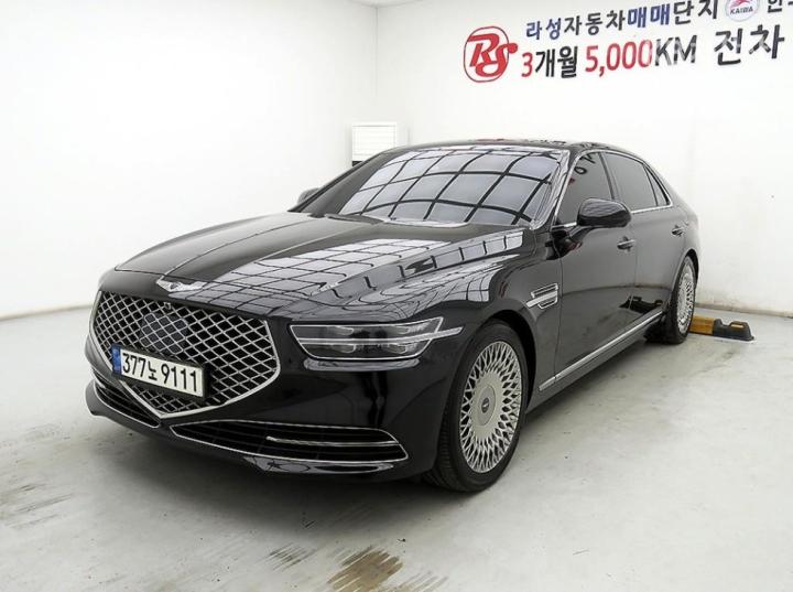 Genesis G90 3.8 GDi AWD Premium Luxury 2