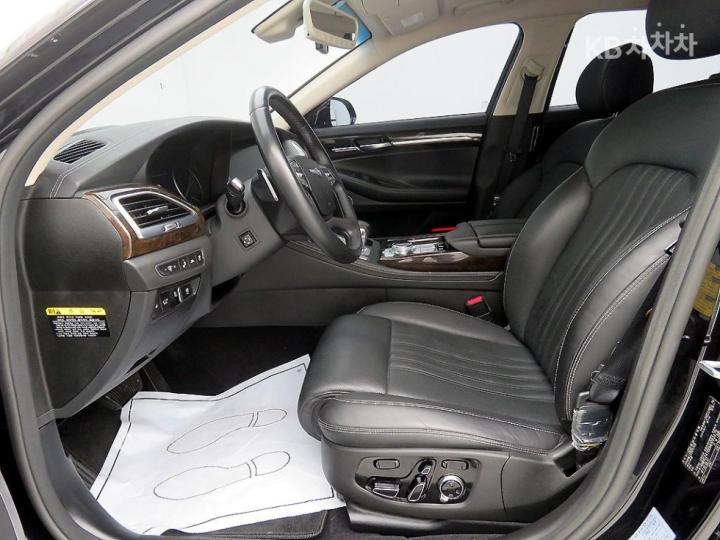 Genesis G90 3.8 GDi AWD Premium Luxury 7