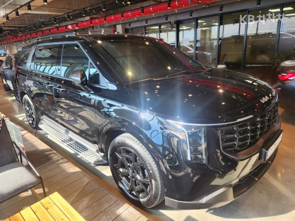 2025 - kia carnival