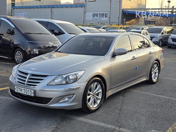 Hyundai Genesis BH330 MODERN Special 4