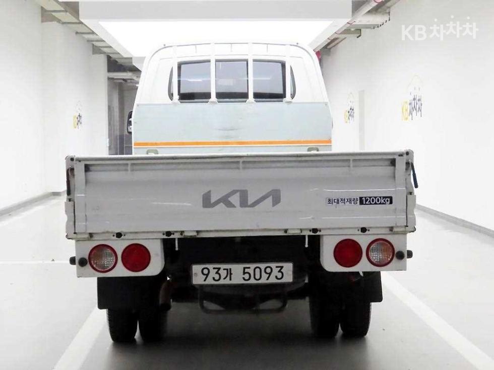 2015 - kia bongo iii